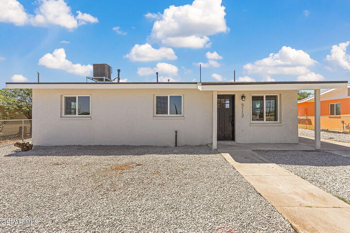 Property Photo: 5112 Sun Valley Drive TX 79924