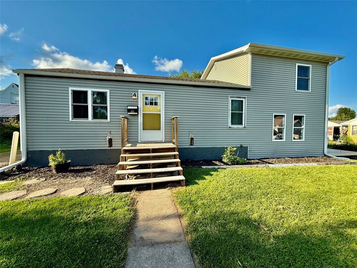 1511 W State Street  Marshalltown IA 50158 photo