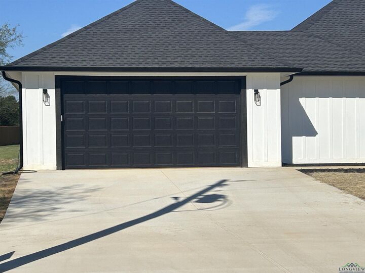 Property Photo: 203 Pr 44500 TX 75654