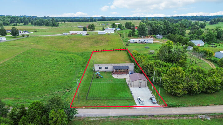 Property Photo:  220 Burton Lane  KY 42544 