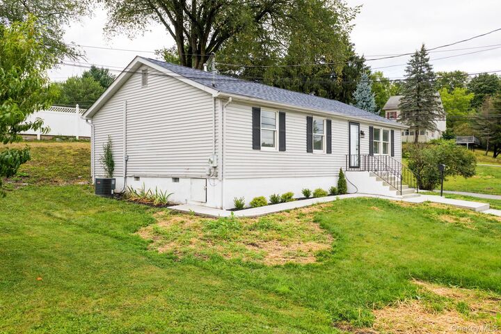Property Photo:  155 Montgomery Street  NY 10924 