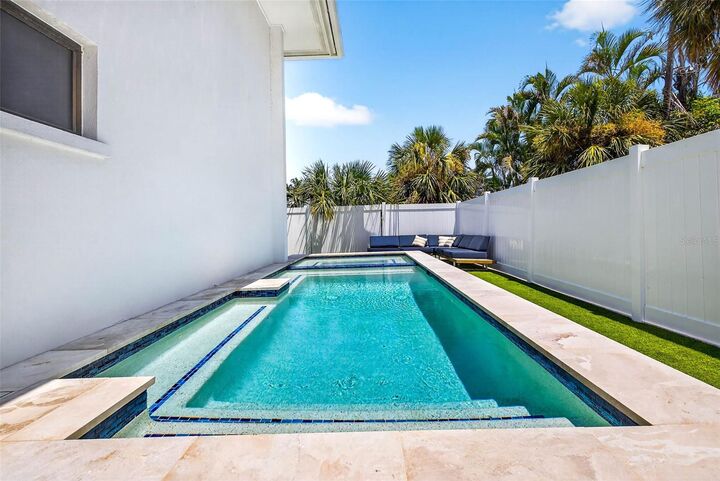 Property Photo: 5613 Gulf Drive FL 34217