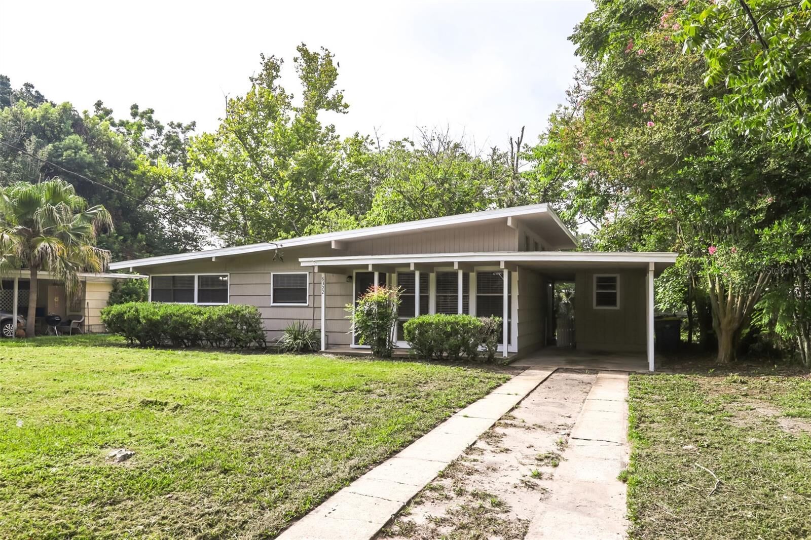 Property Photo: 6322 Sprinkle Drive N FL 32211