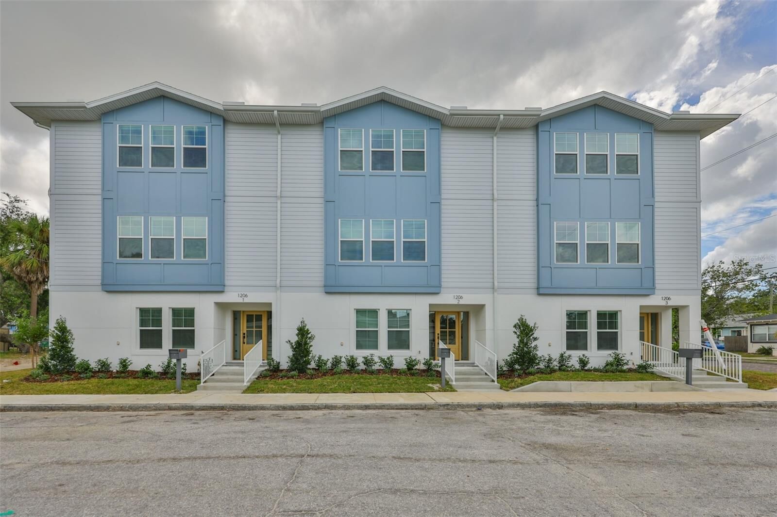 Property Photo: 1206 W Lemon Street 3 FL 33606