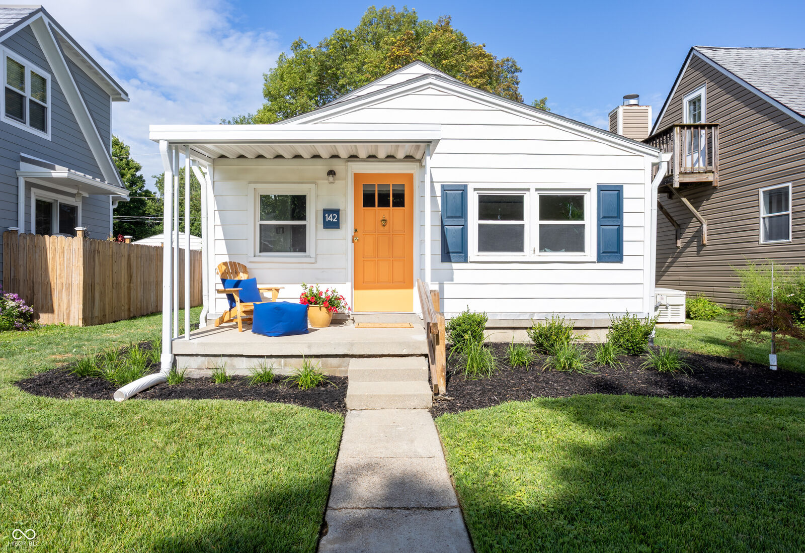 Property Photo: 142 S 6th Avenue IN 46107