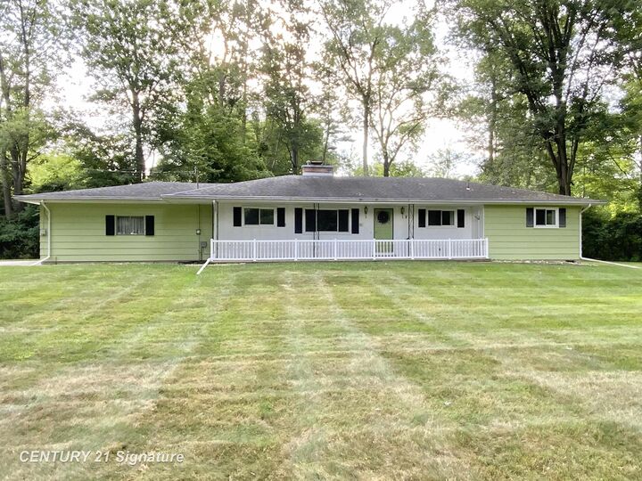 4230 Triwood Road  Bridgeport MI 48722 photo