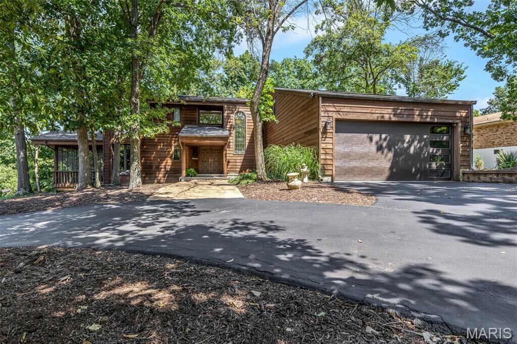 Property Photo: 12795 Nanell Lane MO 63127