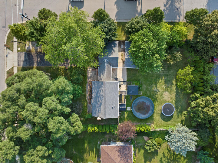 Property Photo:  4100 W Edgerton Ave  WI 53221 