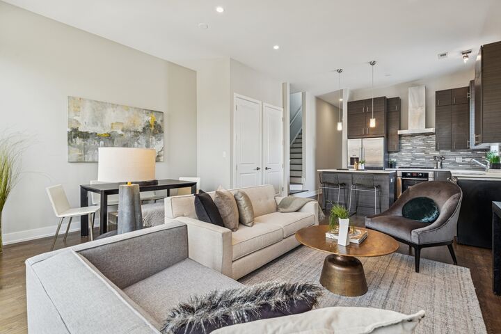 Property Photo:  948 N Honore Street 3  IL 60622 