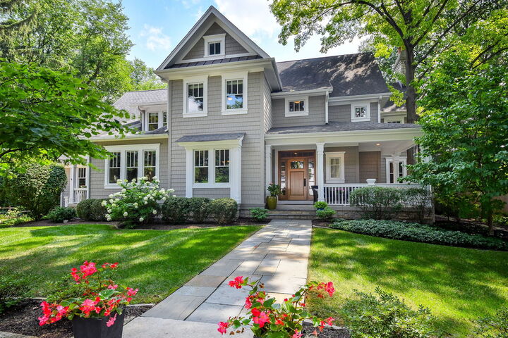 Property Photo:  803 Dow Avenue  IL 60134 