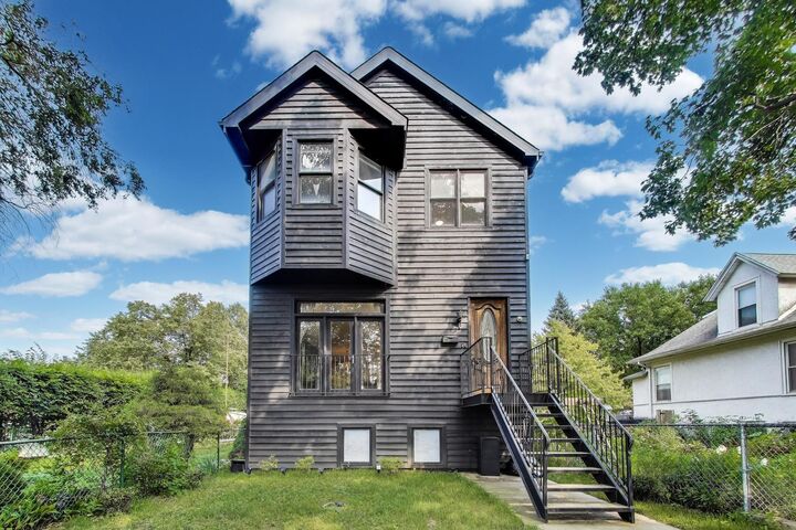 6431 N Paulina Street  Chicago IL 60626 photo