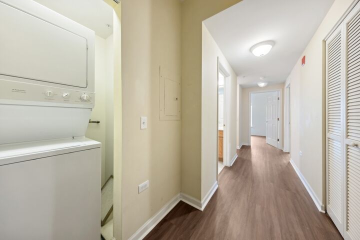 Property Photo: 434 McDaniels Circle 304 IL 60514