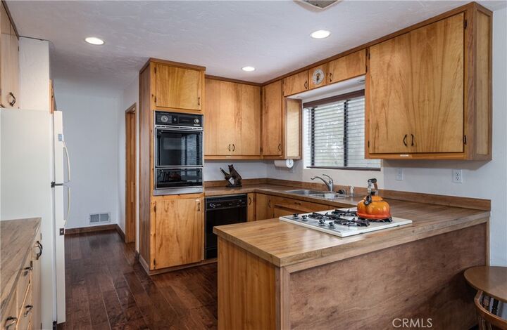 Property Photo: 1772 Columbine Drive CA 92314