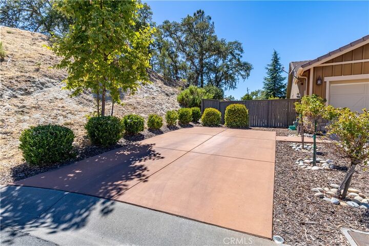 Property Photo: 11120 Eliano Street CA 93422