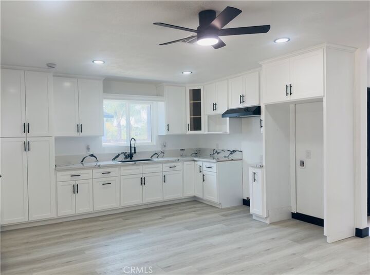 Property Photo:  8827 West Boulevard  CA 90660 