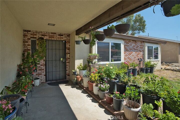 Property Photo:  41902 Jennifer Avenue  CA 92544 