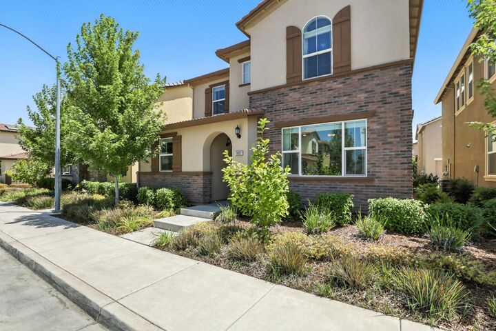 Property Photo:  10802 Portico Circle  CA 95670 