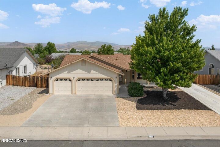 2340 Rockin Robin Drive  Sparks NV 89441 photo