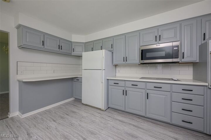 Property Photo: 715 Highland Park Drive OH 44319