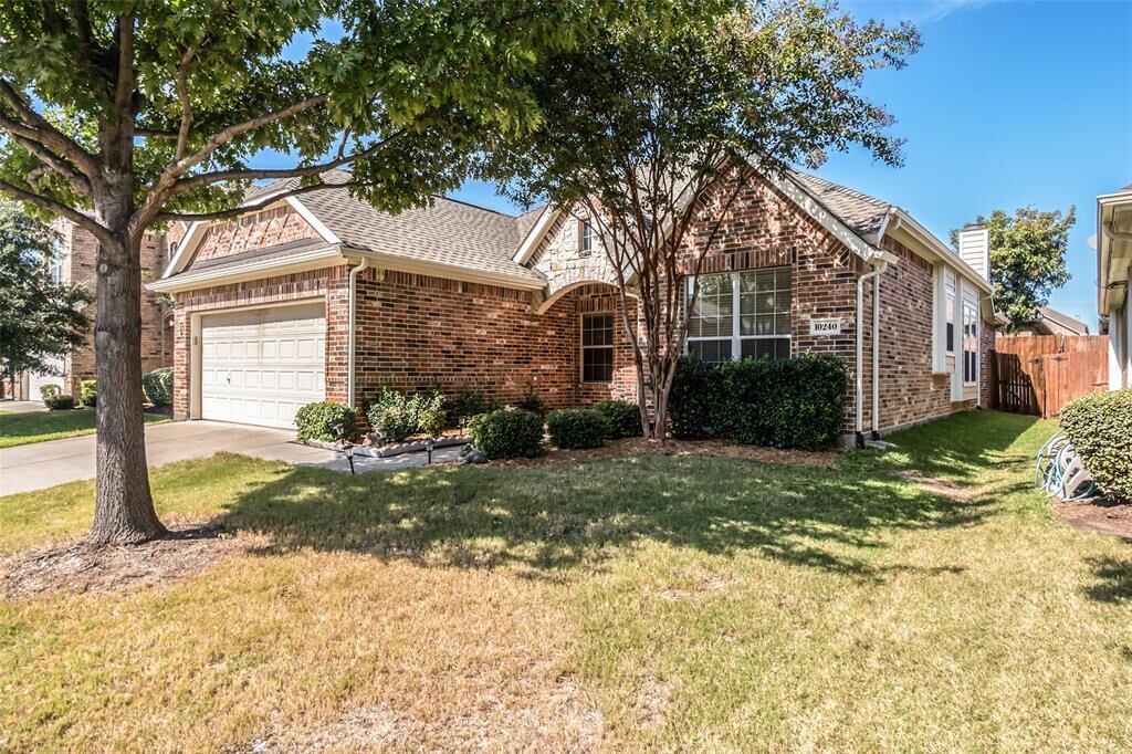 Property Photo:  10240 Ashburn Drive  TX 75072 