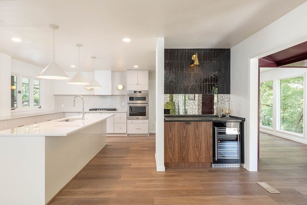 Property Photo: 884 N Shrewsbury Lane AR 72701