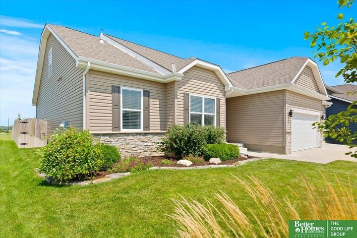 Property Photo:  4704 Brook Circle  NE 68133 