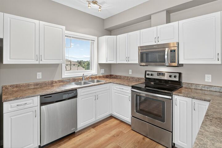 Property Photo: 770 Rutland Road 407 BC V1X 3B7