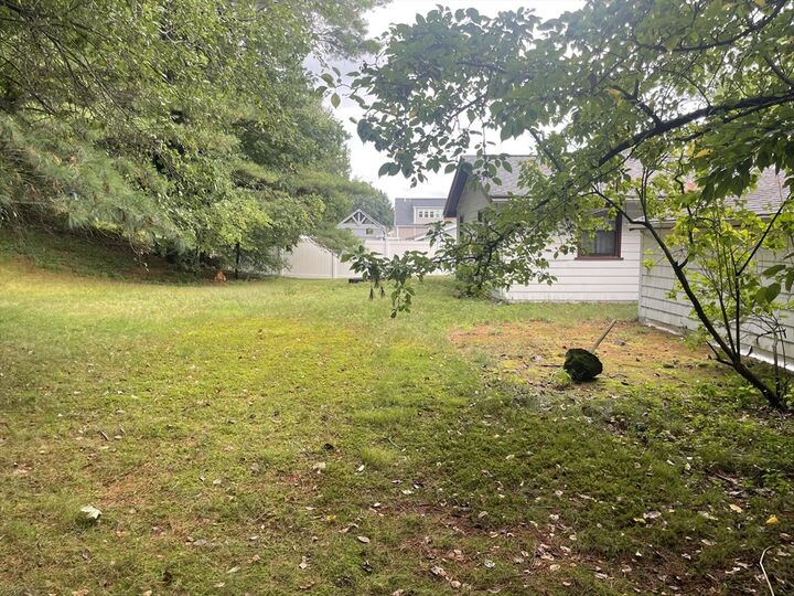 Property Photo:  4 Richard Rd  MA 01760 