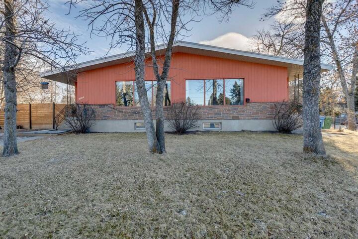 3913/3915 Spruce Drive SW  Calgary AB T3C 3A9 photo