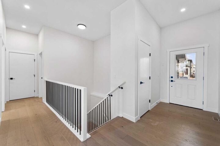 Property Photo:  19 Wolf Crescent  AB T1S 5V1 