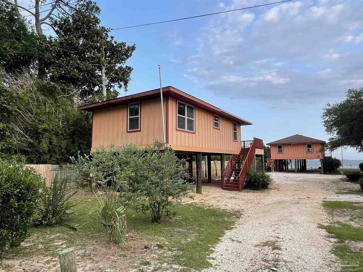 5233 Soundside Dr  Gulf Breeze FL 32563 photo