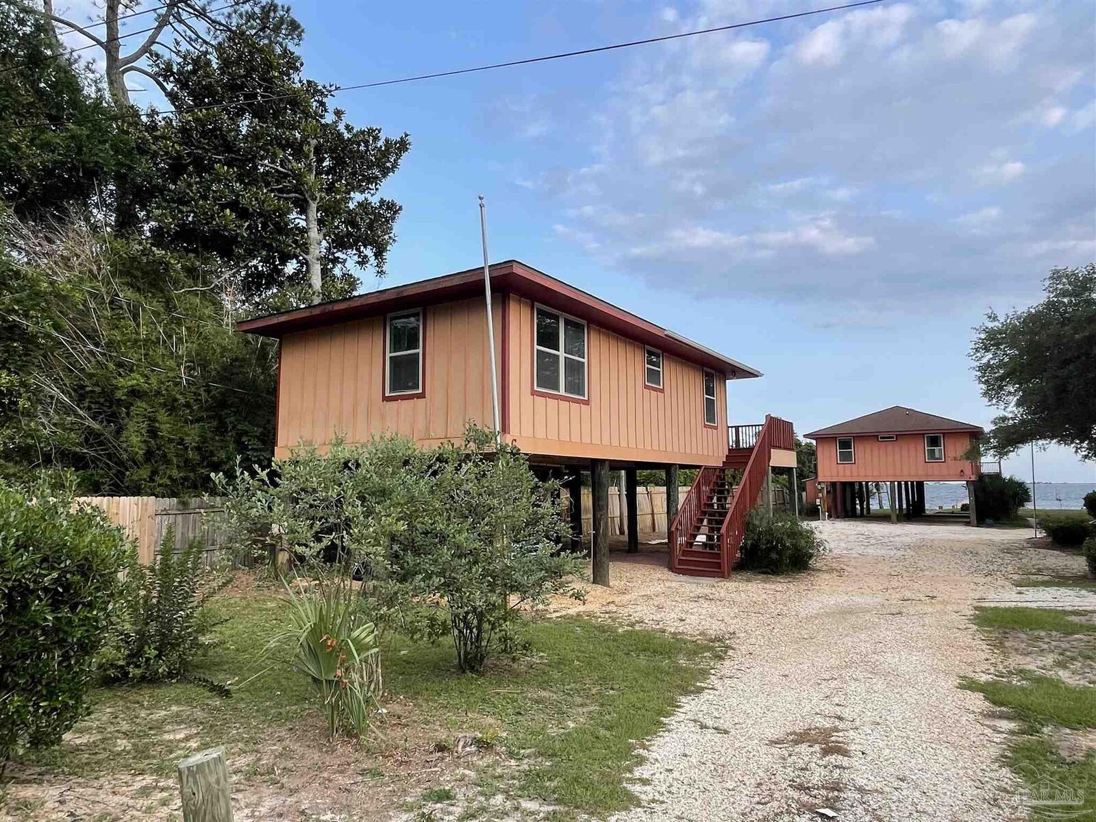 Property Photo:  5233 Soundside Dr  FL 32563 
