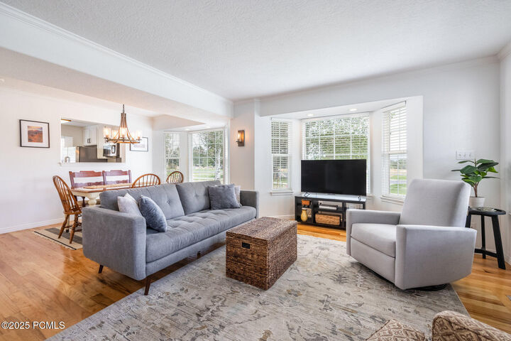 Property Photo: 893 Zurich Lane UT 84049