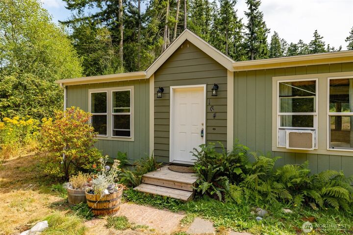 Property Photo:  164  Sleeper Road  WA 98277 