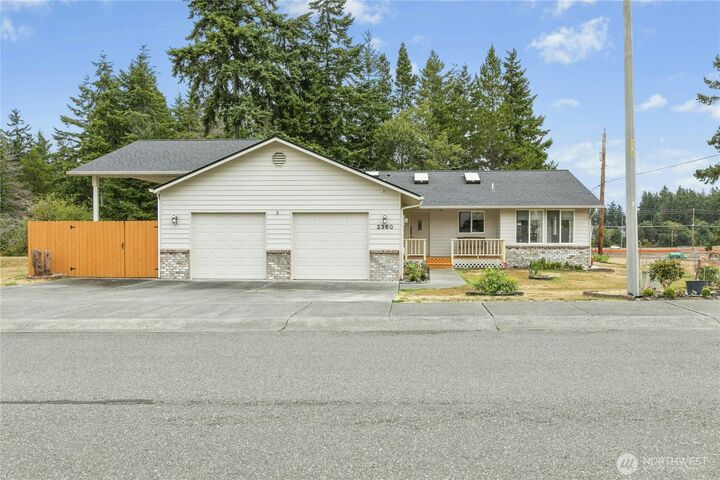 2360 SW Vista Park Drive  Oak Harbor WA 98277 photo