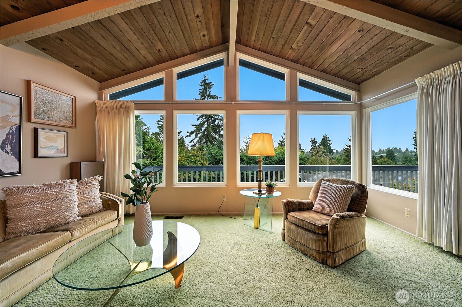 Property Photo:  5418 NE 200th Place  WA 98155 