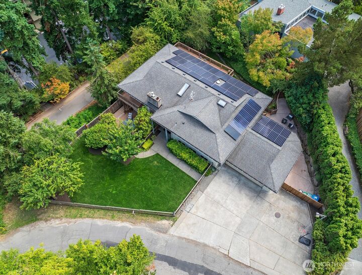 Property Photo:  7540  58th Avenue NE  WA 98115 