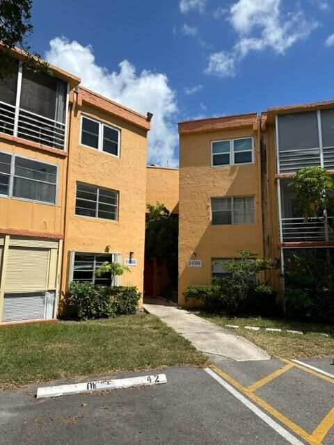 Property Photo:  4304 NW 9 Avenue 1-2A  FL 33064 