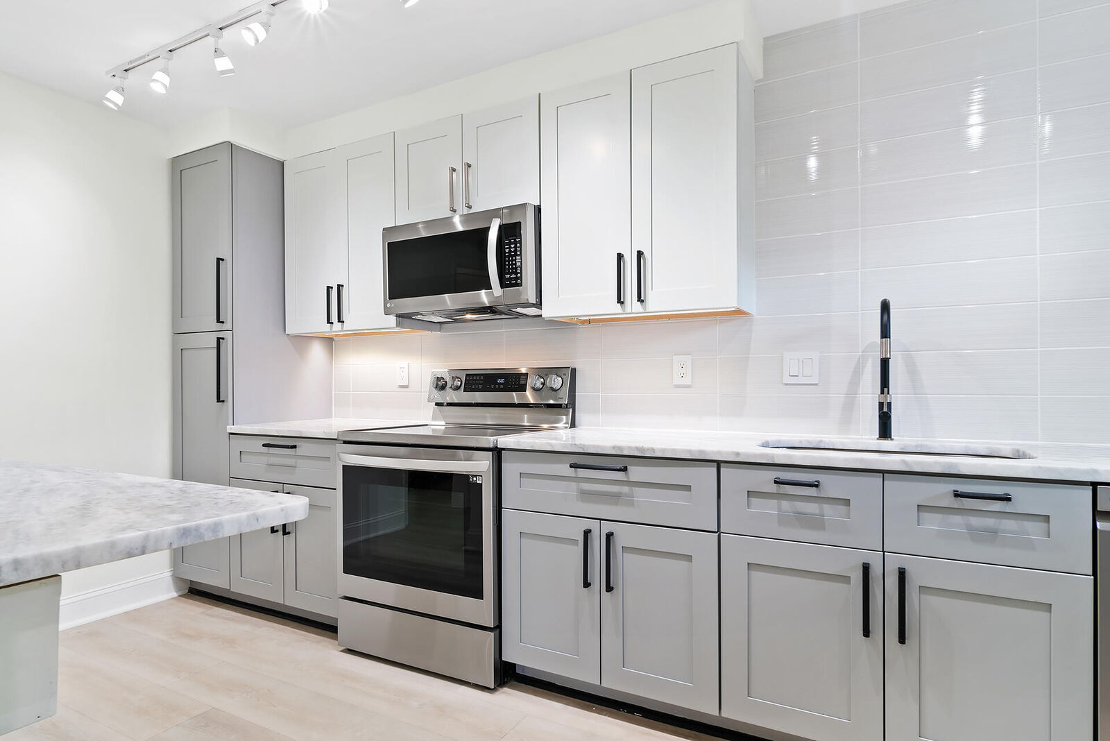 Property Photo:  122 S Lakeside Drive #3  FL 33460 