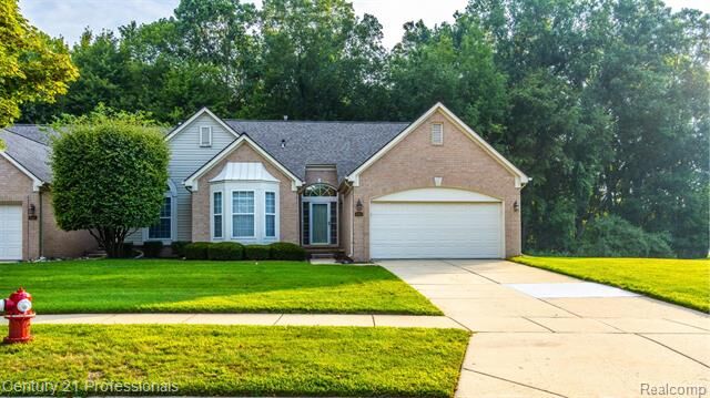 Property Photo:  4193 Shorebrook Drive #68  MI 48314