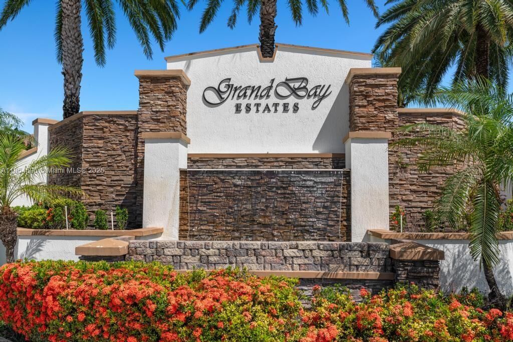 Property Photo: 10023 NW 89th Ter FL 33178