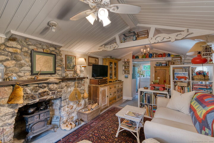 Property Photo: 16 Thornbush Road CT 06250