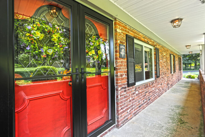 Property Photo:  811 Indian Hill Road  CT 06477 
