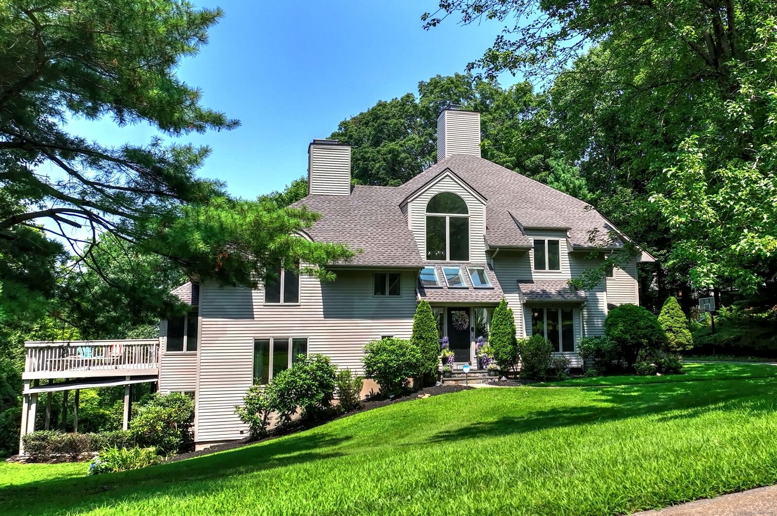 Property Photo:  521 Overlook Road  CT 06033 