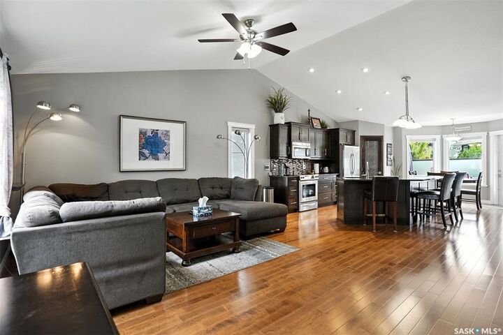 Property Photo:  130 Roy Crescent  SK S7W 0K9 
