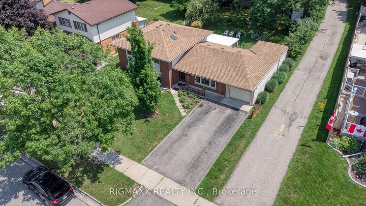 Property Photo: 619 Forest Hill Drive ON N2N 1A1