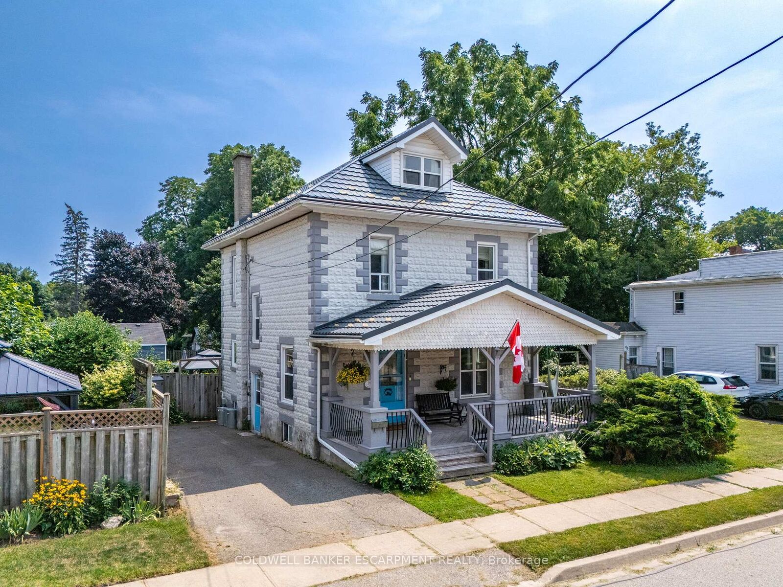 Photo de la propriété:  44 Church Street E  ON L7J 1K5 