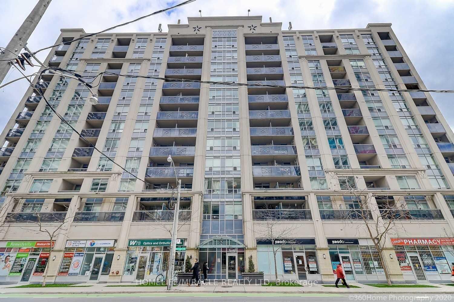 Property Photo: 225 Wellesley Street 607 ON M4X 1X8