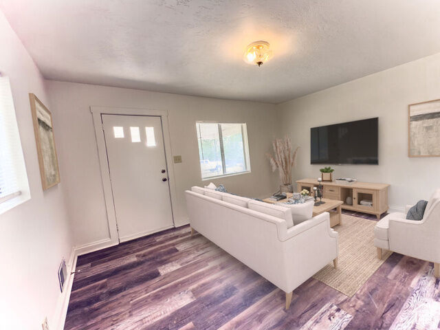 Property Photo: 280 W 500 S UT 84501