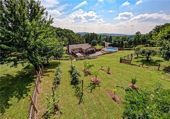 Property Photo:  560 Harteis Rd  PA 15904 